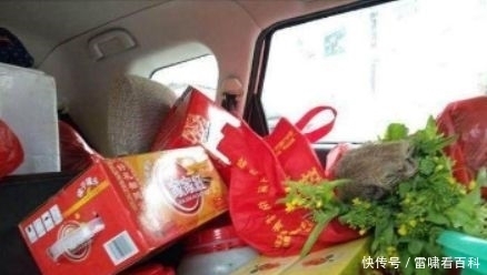 交警蜀黍|十一期间，交警拦住可疑车辆，打开车窗看了之后，差点笑喷！