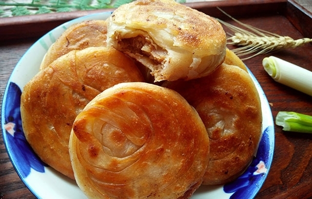  面团|馅饼这样做，南方人也爱吃，方法步骤教给你，学会家人有口福了