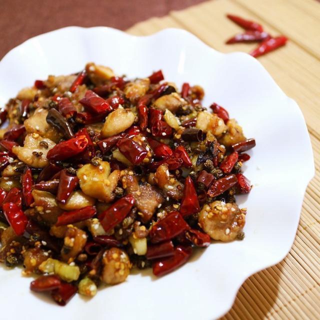 辣椒|外面只有辣椒没有肉,一盘要28,自己在家做,肉多到吃不了