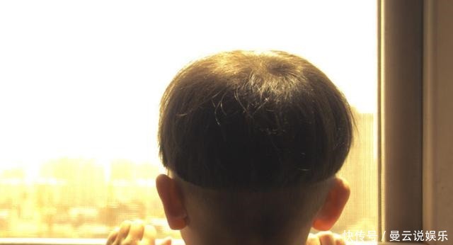  做法|人贩当众抱娃，却反咬亲妈是人贩子，宝妈的这些机智做法值得学习