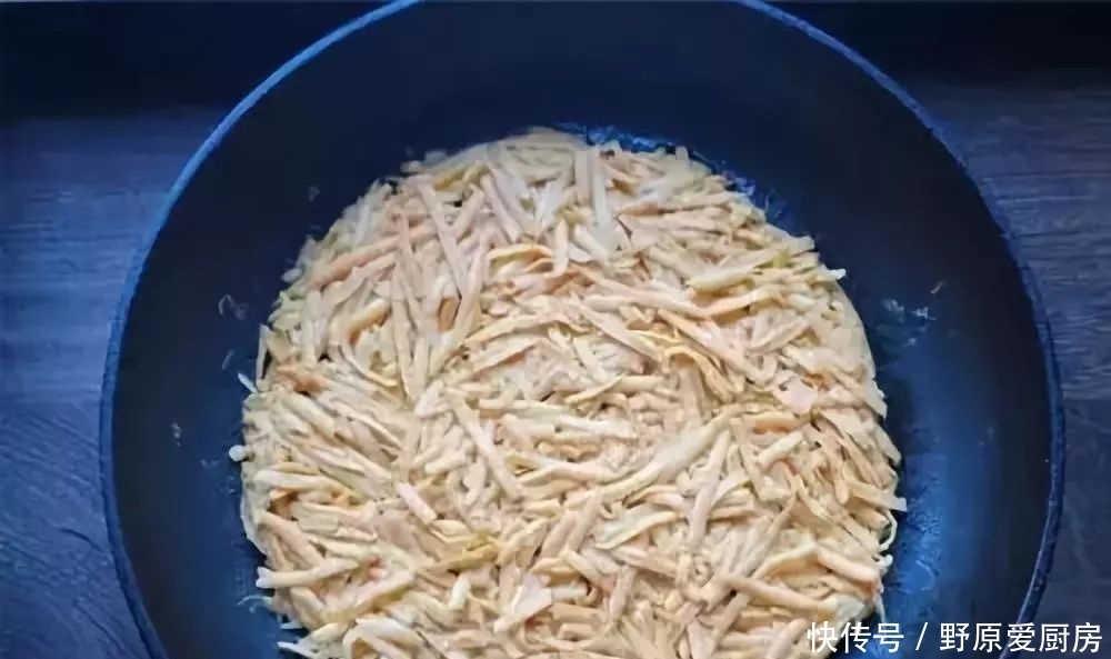 搞定|红薯一根,鸡蛋一个,不用和面,几步搞定早餐!