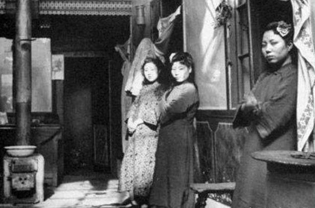 街头|溥仪退位后宫女做了军阀太太,有些流落街头,有的被卖