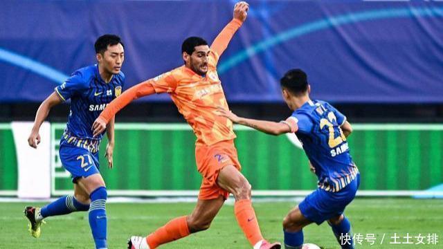  首秀|3分钟就被红牌罚下！中超最短首秀外援诞生，裁判判罚引球迷热议