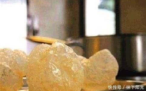 美食|米其林大厨推出一款美食叫做“油炸空气”，售价为200元人民币