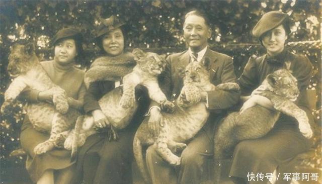  民国|民国军事理论家蒋百里家庭生活照，第一幅图，满满都是温馨感！