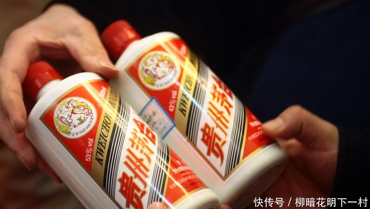 茅台|3千多一瓶的飞天茅台附赠的2个小杯子,作用到底有多少你知道吗?