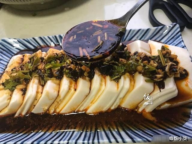 豆腐|做凉拌豆腐,有人先焯水,有人直接拌其实都不对,教你正确做法