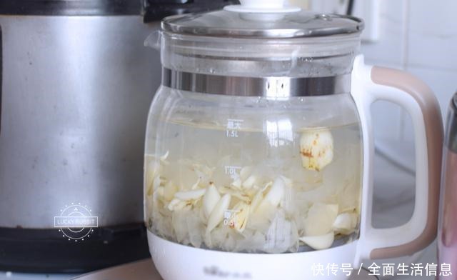 百合|银耳出胶很容易,记住这三个要点,银耳软糯爽滑,越喝越爱喝