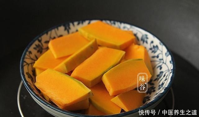 面粉|南瓜不煮粥,加点面粉做早餐,好看又营养,关键是孩子们都喜欢