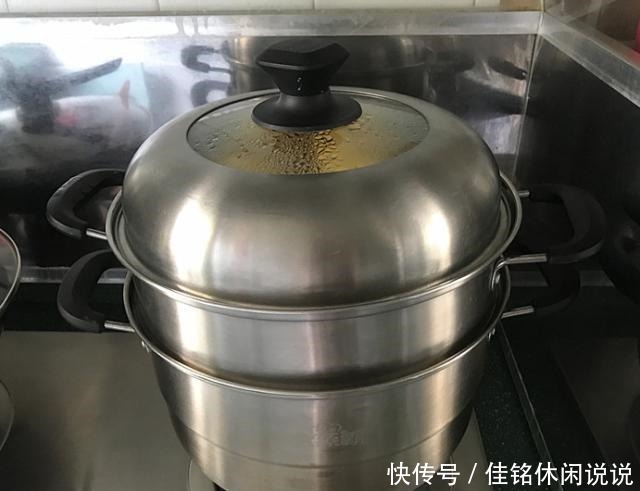 香甜|秋天到吃南瓜抗病润燥,不炒不煮,不加一粒水,香甜软糯营养美味