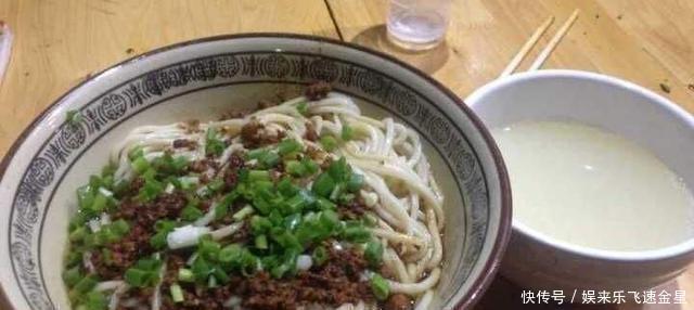 餐厅|不管你吃多久,路上至少有三家美食餐厅