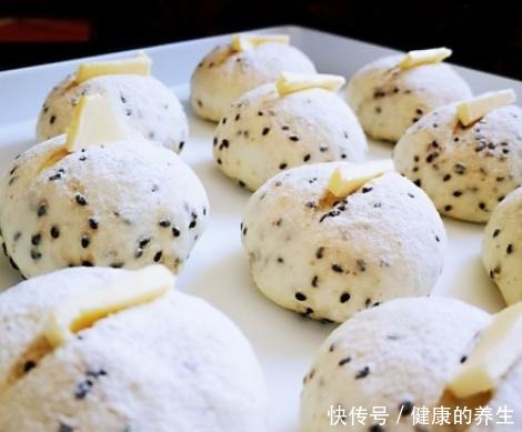 早餐|孩子开学,给他做这个早餐,晚上和好面,早上烤一烤,简单又营养