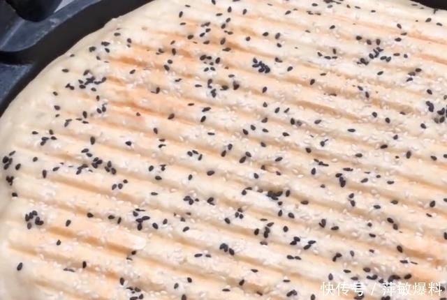 鸡蛋|1碗黄豆，2个鸡蛋，没想到这么好吃，不蒸不炸，出锅一会就光盘