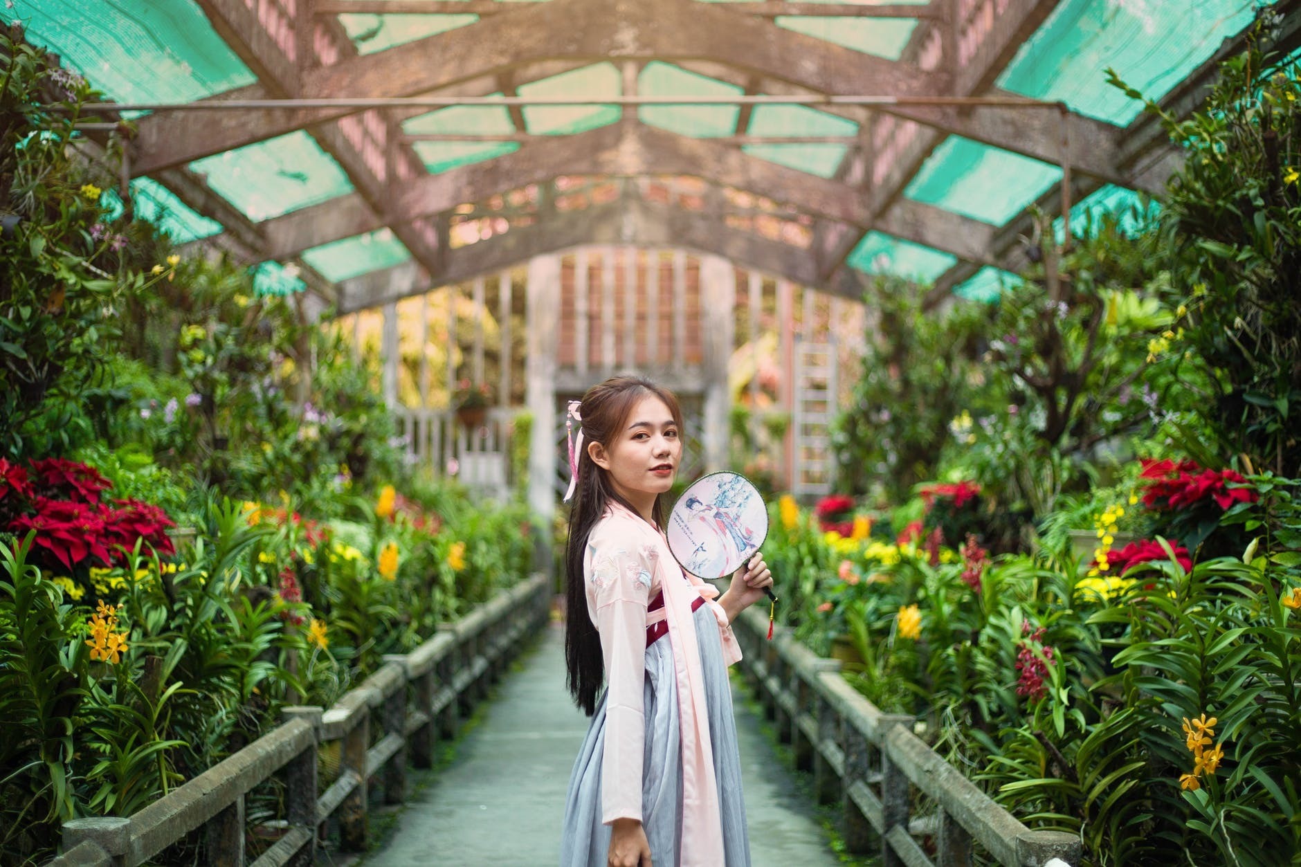 丈母娘|第一次去女友家，丈母娘笑言我们不要彩礼，只要你帮忙养她弟