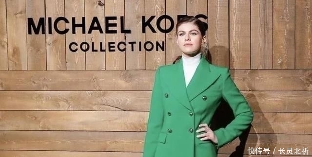 女孩|T型台 | 水果女孩朴秀荣穿上它,好一个明媚灿烂的plmm