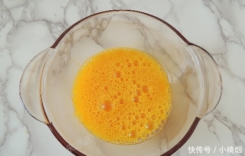 小窍门|鸡蛋羹怎样做才够嫩滑?几个小窍门教给您,一看就会,超简单
