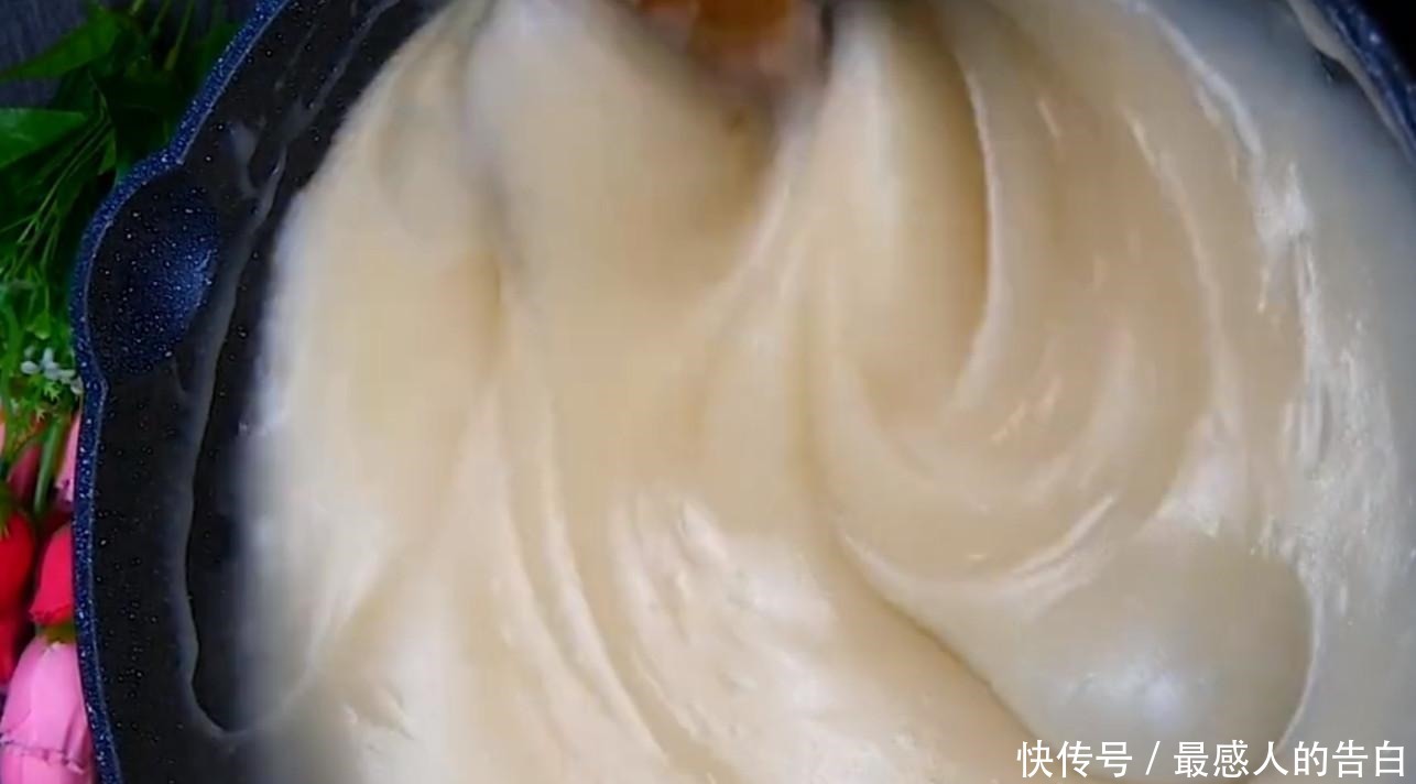 牛皮糖|用糯米粉做“牛皮糖”,透明q弹,芝麻味浓,清新香甜