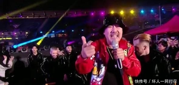  乐坛|从草原歌王到乐坛灭霸，腾格尔的钢铁硬汉翻唱，为何大受欢迎？