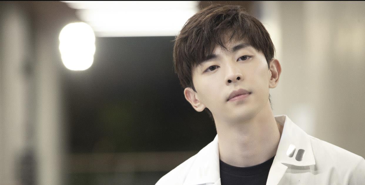 邓伦|从流量艺人变成综艺咖?邓伦粉丝脱粉回踩,质疑邓伦没有事业心