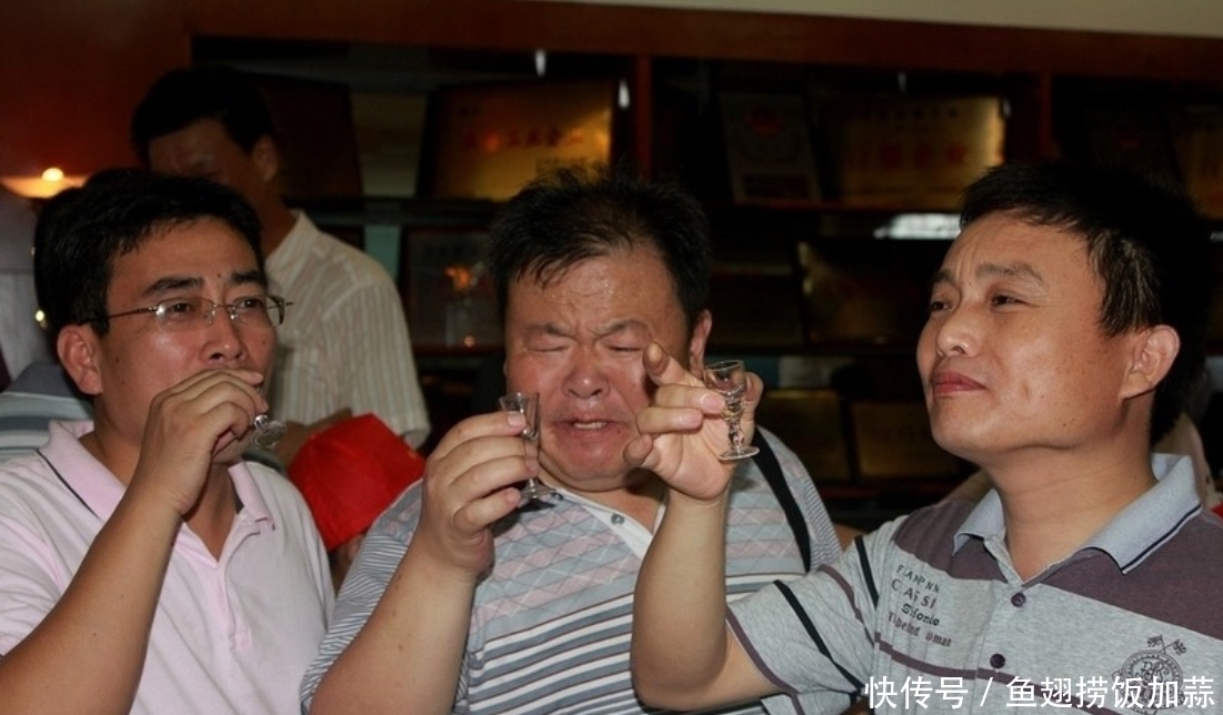 纯粮酒|选购白酒,精明人都知道4类酒不能买,不是劣质酒就是酒精酒