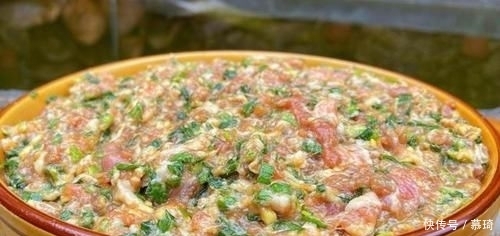  腥味|美食之路义无反顾！饭店不外传的饺子馅配方，肉馅鲜香无腥味，学会了回家露一手