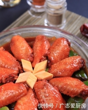  多汁|有着丰富的胶原蛋白，营养入味多汁，开胃下饭孩子都爱吃。