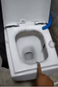 光脚|搞笑GIF:光脚的不怕穿鞋的,真心凭真本事吃饭