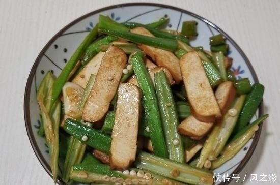  晚餐|我家晚餐常吃这个菜，补钙比牛奶强，家人常吃身体好