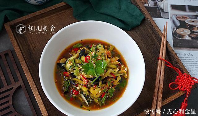  好吃|天那么热，茄子不要炒，教你这样做更省事又下饭，好吃到停不下来