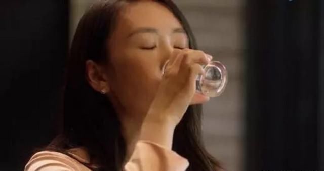 借口|《三十而已》许幻山背叛顾佳,真的是因为顾佳太优秀?借口罢了