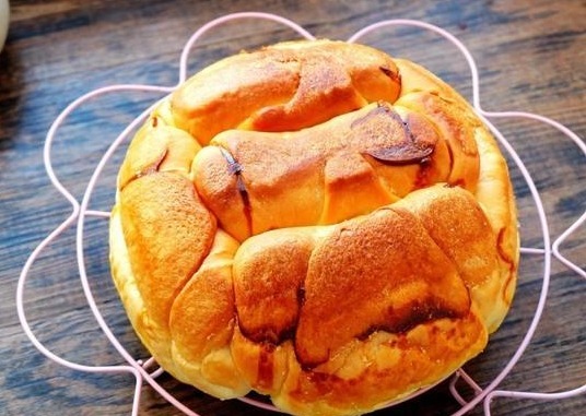  步骤|面包手工揉面，电饭煲烘烤，柔软拉丝超好吃，没有烤箱也能做