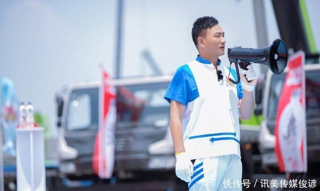  哥哥|王耀庆飙“商务英语”、带“疯”吴奇隆，整个节目属他最有看点