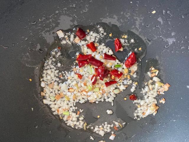 花蛤|爆炒花蛤,营养丰富,香辣开胃超下饭