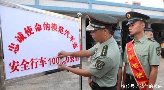  美国海军|美国黑人水兵车祸身亡，他很爱笑，部队私家车管控问题引发关注