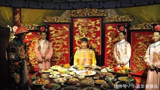 街上|溥仪街上卖烧饼吃,刚咬了一口勃然大怒说:我被仆人骗了二十年