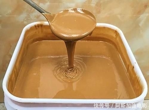 加水|调芝麻酱时,最忌直接加水调,大厨教你一个妙招,口感细腻又香浓