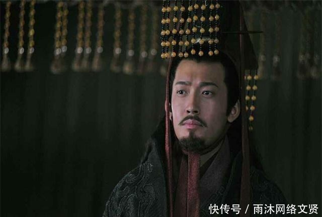 正是|大都督周瑜三分天下正是位高权重时，究竟为何突兀而死？