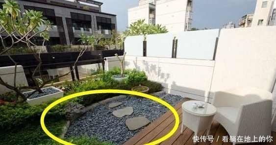 功能|装修阳台现代人不铺瓷砖了,都喜欢这样铺阳台,颜值高还有这功能