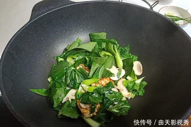 简单|秋天晚餐“二多一少”，天天4个菜准点发朋友圈，网友太实用