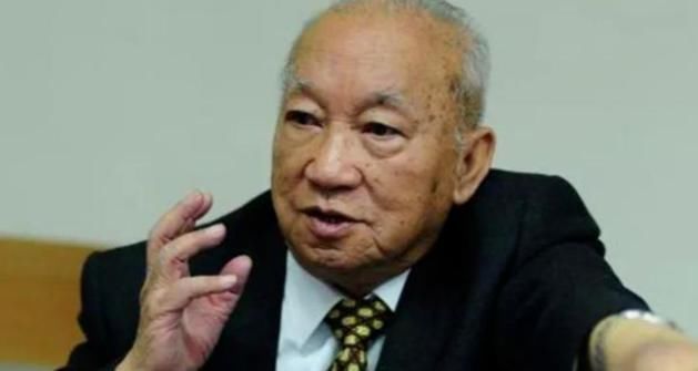 养老|曾为获得美国永久国籍,为美国造出核导弹,现在竟想回中国养老