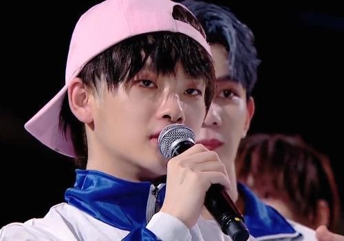 R1SE|R1SE获得《炙热》第三名,周震南嘴上说着没遗憾,却在网上表达失落