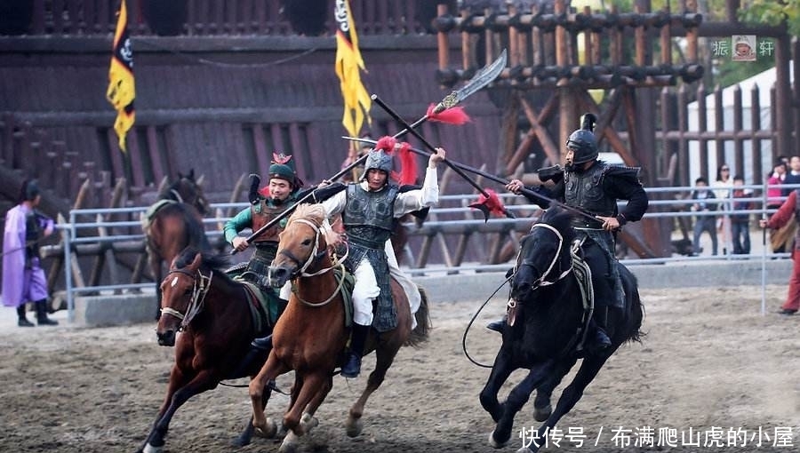 辕门射戟|吕布就杀过2个菜鸟,咋就成三国第一?他干的2件事,至今没人做到