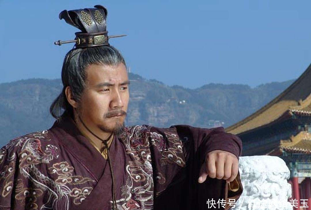 朱棣|他为救百姓,将朱元璋的画像挂于城头!朱棣:把他下油锅炸!