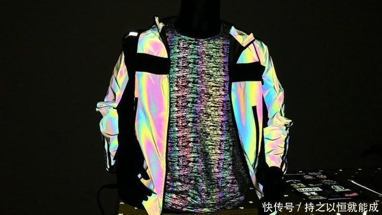面料|当品牌服饰玩起反光面料,原来你也可以这么炫