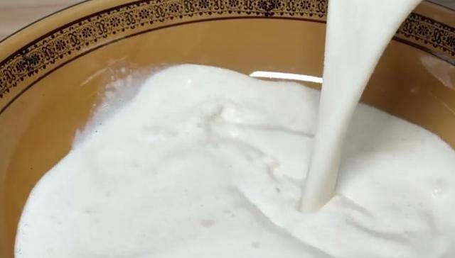 熬粥|大米中加2个鸡蛋,不熬粥不煮饭,筷子一搅,出锅比面包还好吃