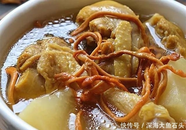  做法|老鸭汤最鲜美的13种做法，清香养胃还不腻，一连喝3碗都不够！