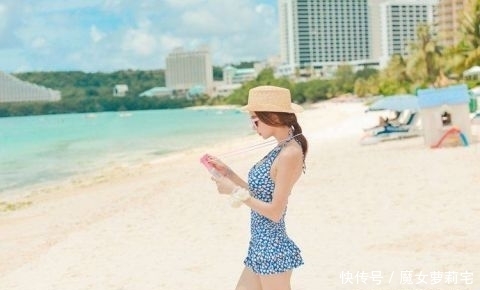 个性|个性时尚彰显不同品味,性感的比基尼泳衣小姐姐!