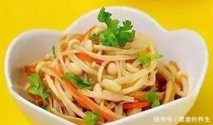 干净|美味可口的凉菜炝拌金针菇,味道更是酸甜可口,又简单易做