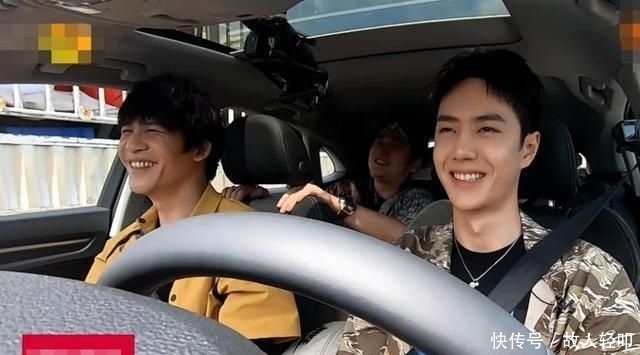 单手|下期《天天》要火,王一博上演单手抓方向盘,谭松韵和俩哥也来了