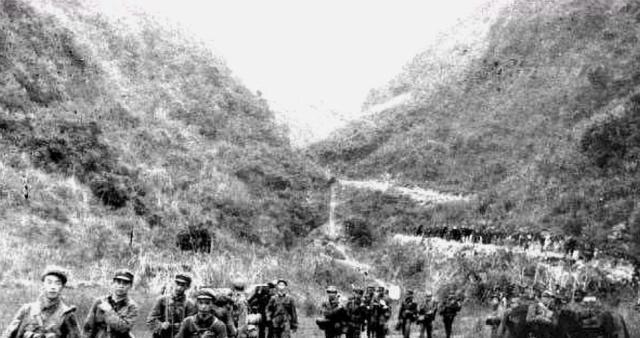 我军|谅山战役，面对气势如虹的我军，武元甲下一命令，越军竟无人执行